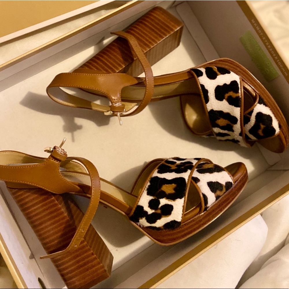 Michael Kors Alexia Platform Printed Hair Calf - Picture 3 of 8
